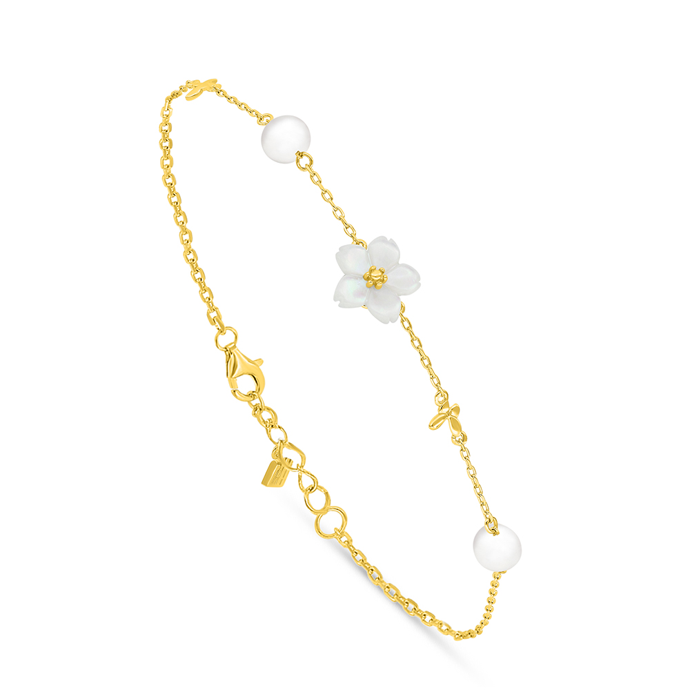 Sterling Silver 925 Bracelet Golden Plated Embedded With Natural White Pearl And White Shell And White Zircon 